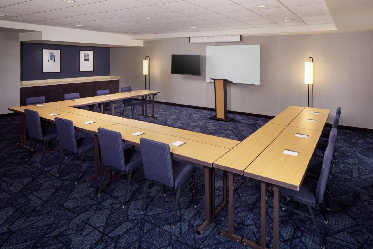 Courtyard By Marriott Charleston Downtown/Civic Center Hotel Ngoại thất bức ảnh