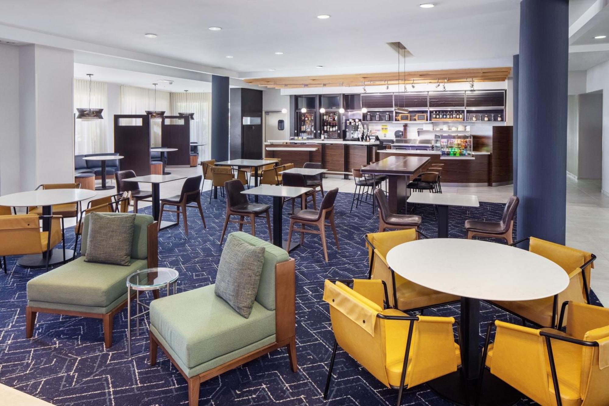 Courtyard By Marriott Charleston Downtown/Civic Center Hotel Ngoại thất bức ảnh