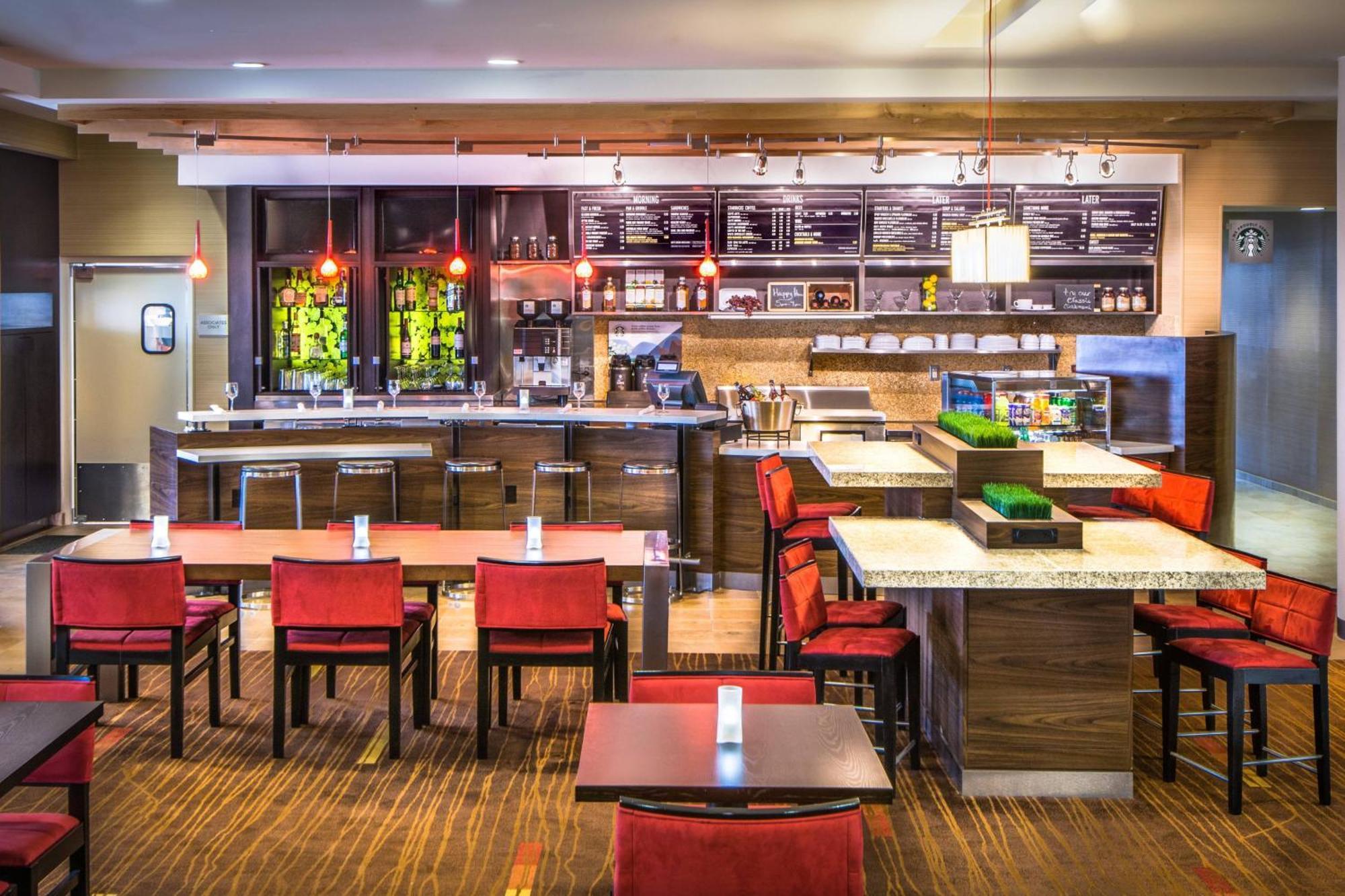 Courtyard By Marriott Charleston Downtown/Civic Center Hotel Ngoại thất bức ảnh