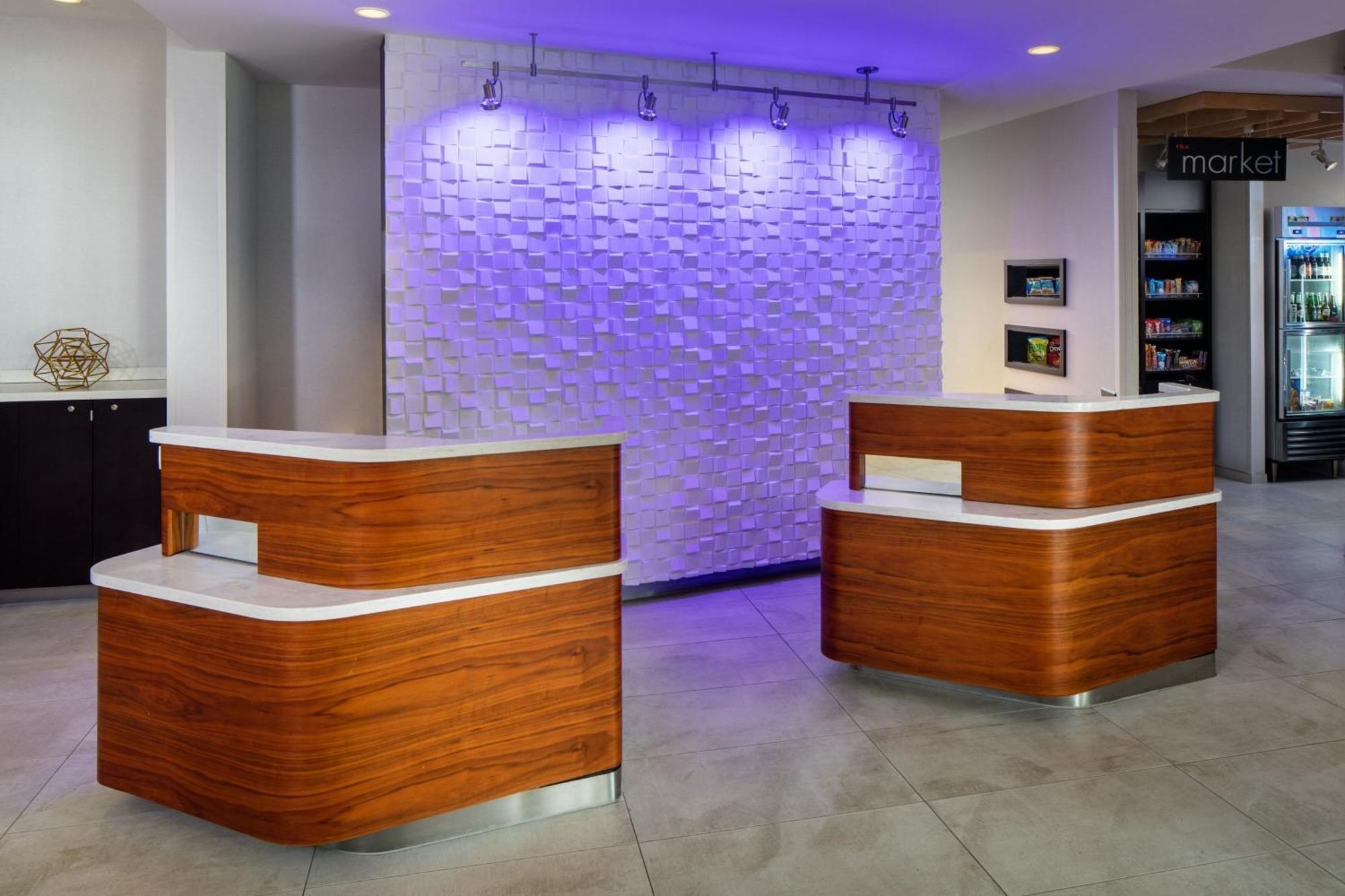 Courtyard By Marriott Charleston Downtown/Civic Center Hotel Ngoại thất bức ảnh
