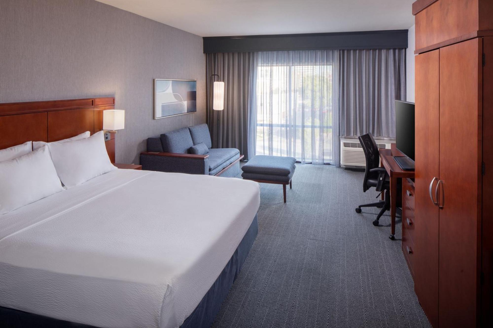 Courtyard By Marriott Charleston Downtown/Civic Center Hotel Ngoại thất bức ảnh